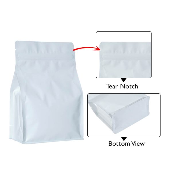 Flat bottom pouch with tear off zipper